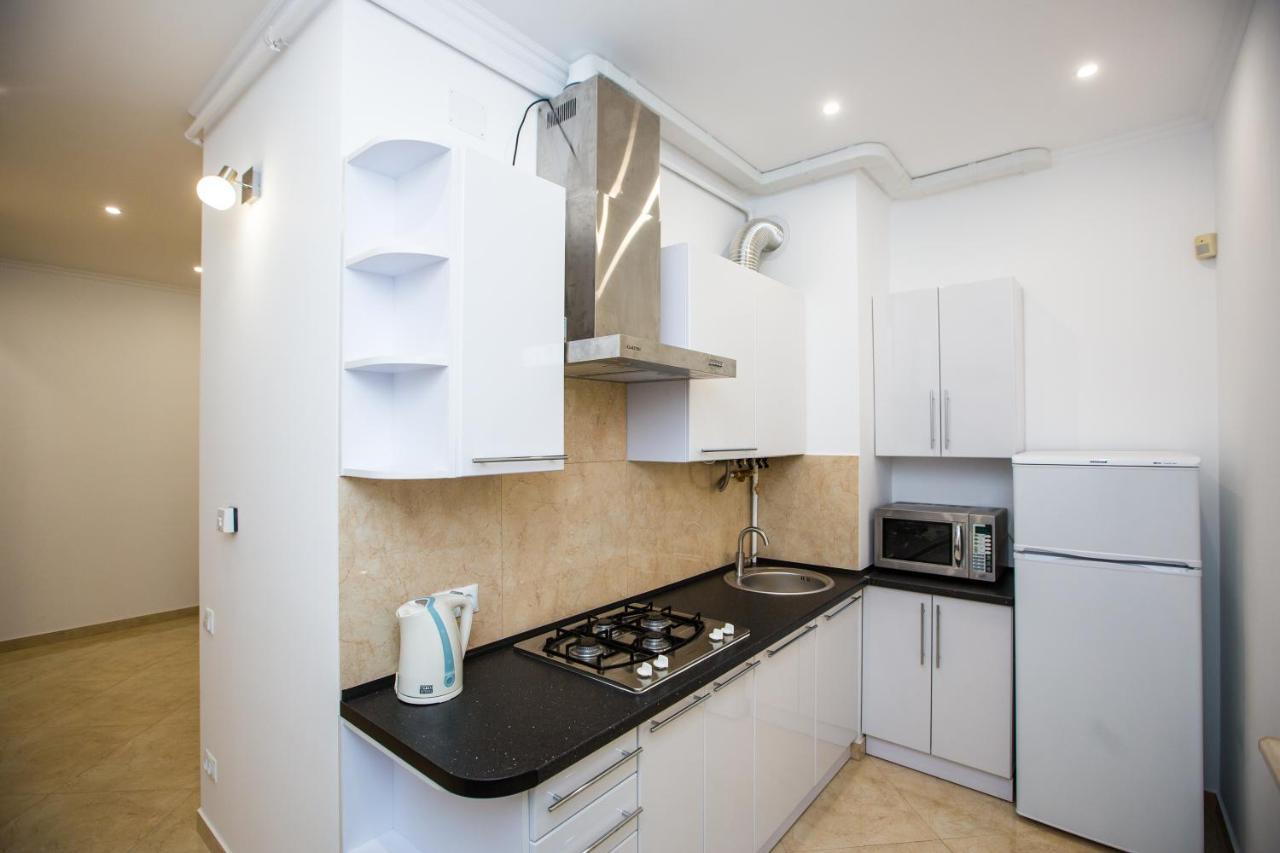 Avangard Kulisha 6B Apart Lviv Exterior foto
