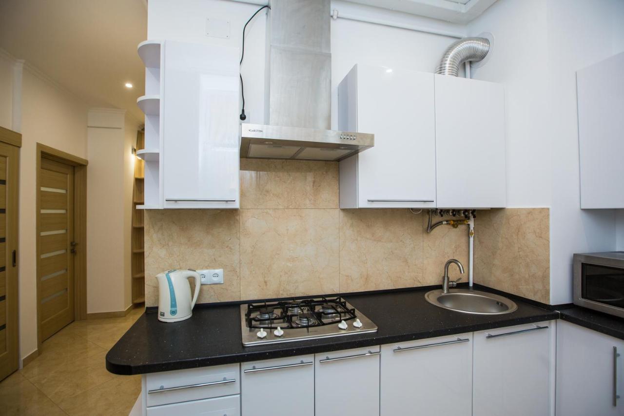 Avangard Kulisha 6B Apart Lviv Exterior foto