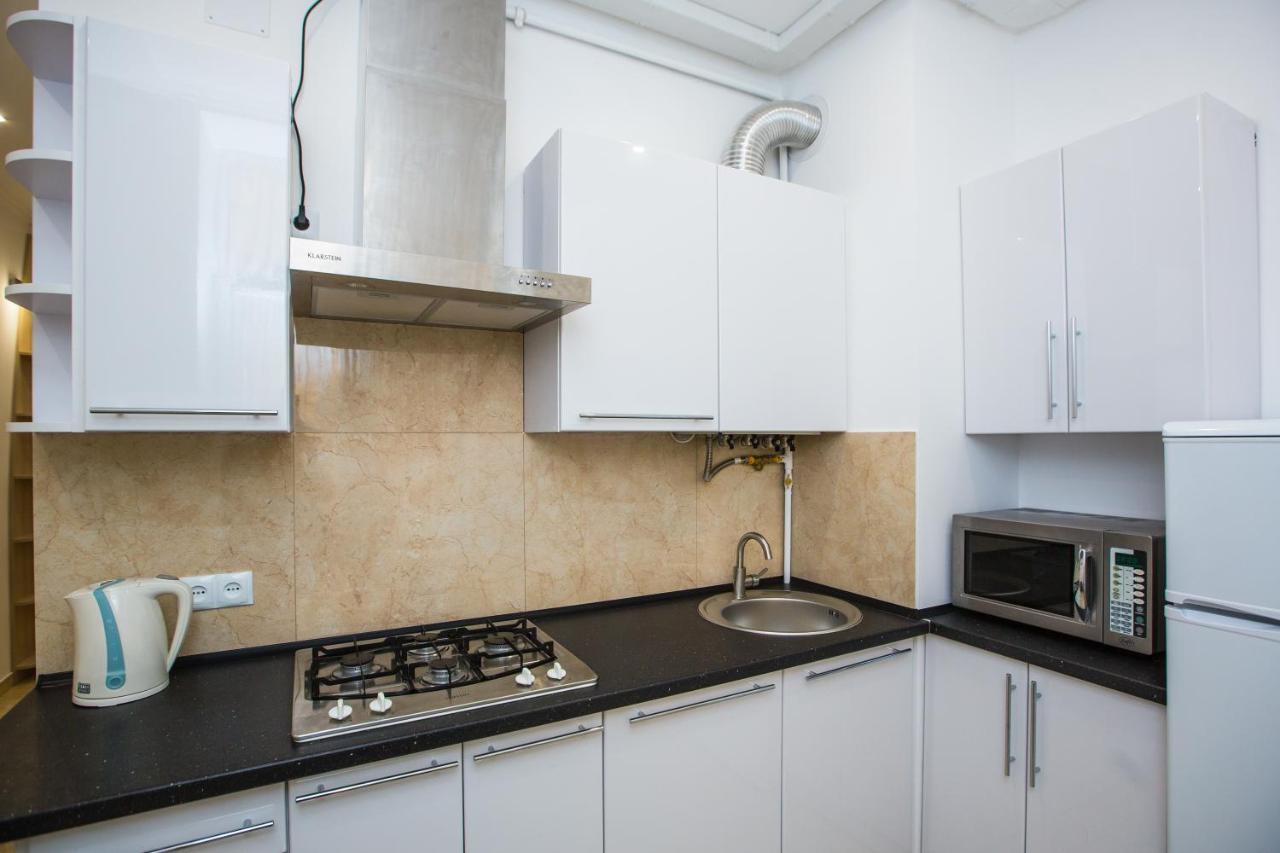 Avangard Kulisha 6B Apart Lviv Exterior foto